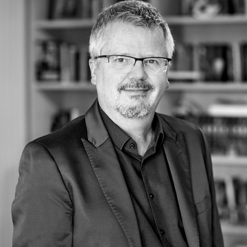 Portrait Dr. Robert Kecskes